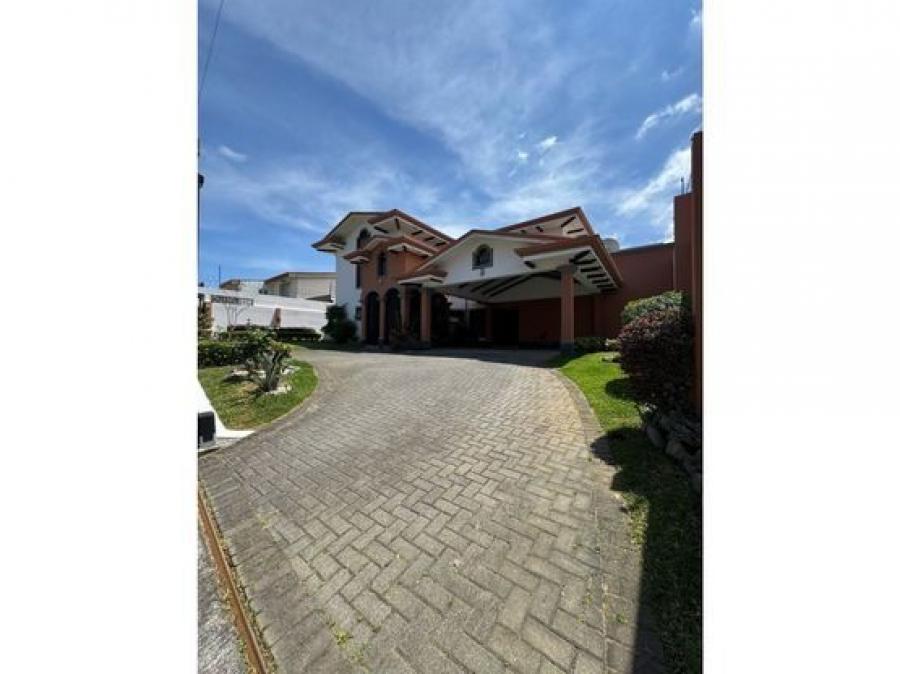 Home in Metric Way