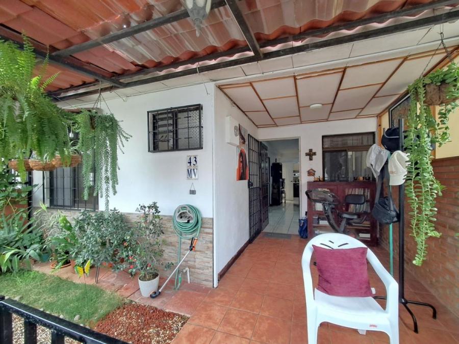 Home in Metric Way