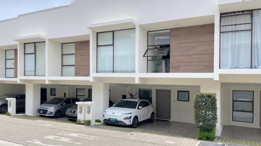 Home in Metric Way