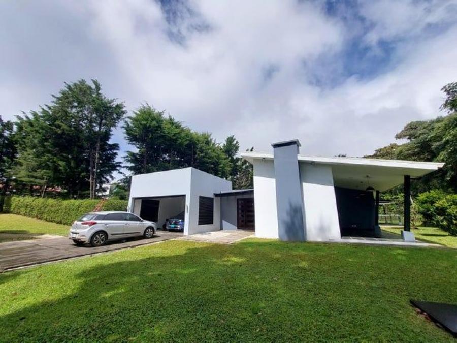 Foto Casa en Venta en San Rafael, Heredia - U$D 700.000 - CAV129226 - BienesOnLine