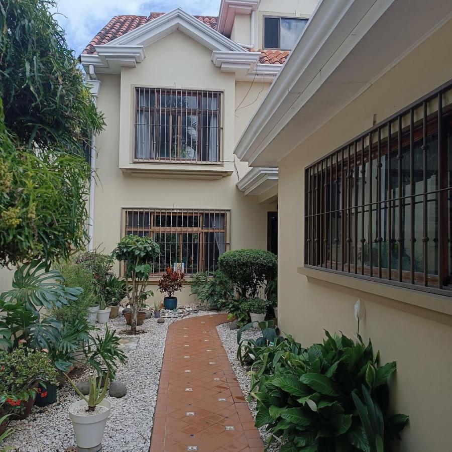 Home in Metric Way