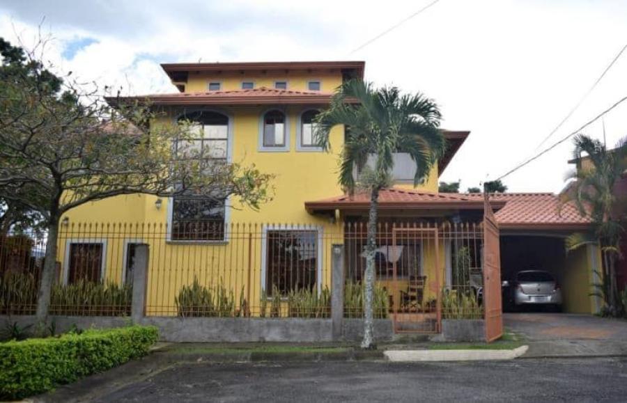 Foto Casa en Venta en Mercedes, Heredia - U$D 312.500 - CAV63688 - BienesOnLine