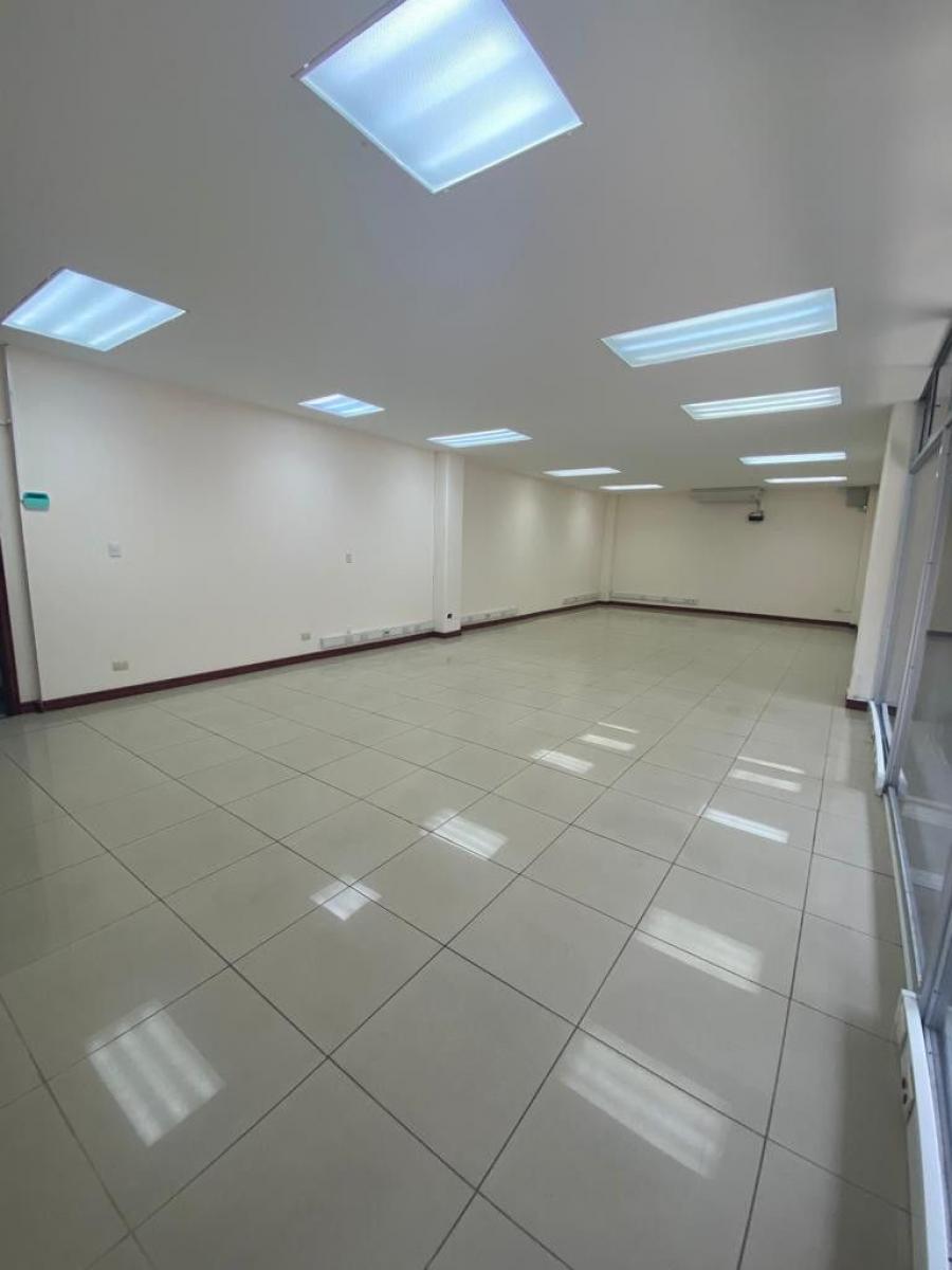 Foto Oficina en Alquiler en Uruca, San Jos - U$D 800 - OFA81030 - BienesOnLine