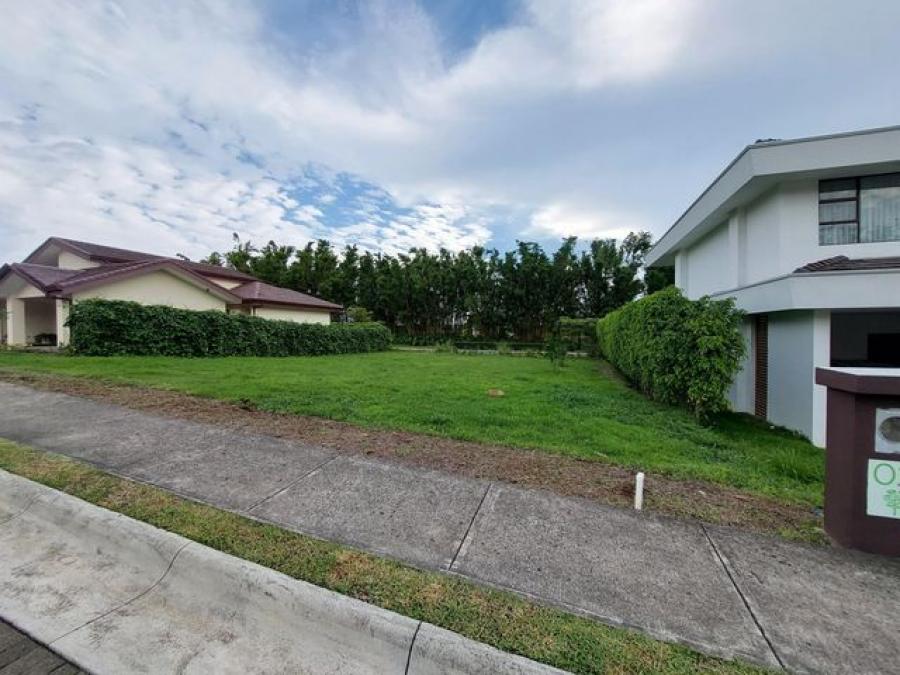 Foto SE VENDE LOTE EN CONDOMINIO EN LA GUÁCIMA DE ALAJUELA