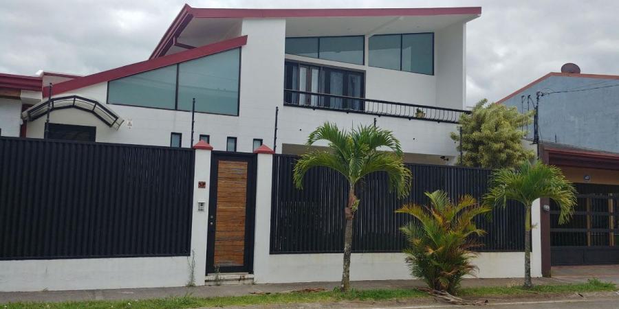 Home in Metric Way