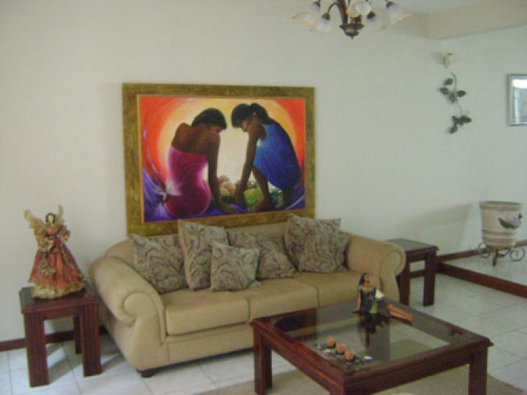 Foto Casa en Venta en Escaz, San Jos - U$D 350.000 - CAV1709 - BienesOnLine