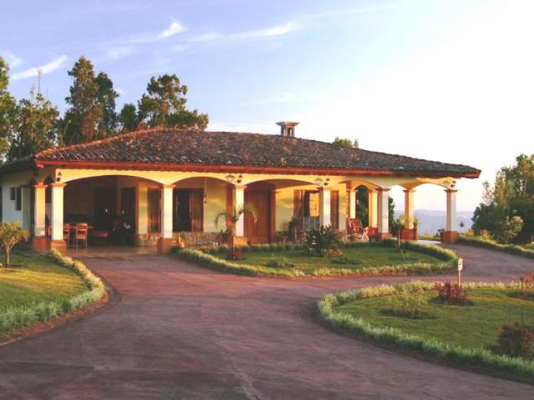 Foto Casa en Venta en Grecia, Alajuela - U$D 239.000 - CAV694 - BienesOnLine