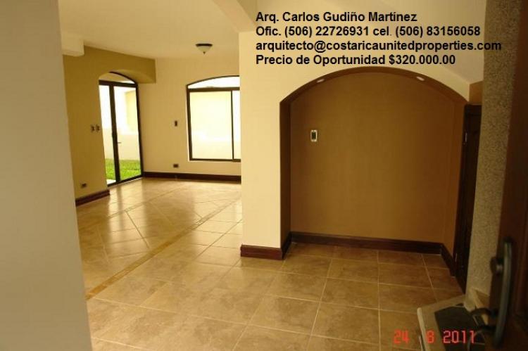 Foto Casa en Venta en Escaz, San Jos - U$D 320.000 - CAV2538 - BienesOnLine