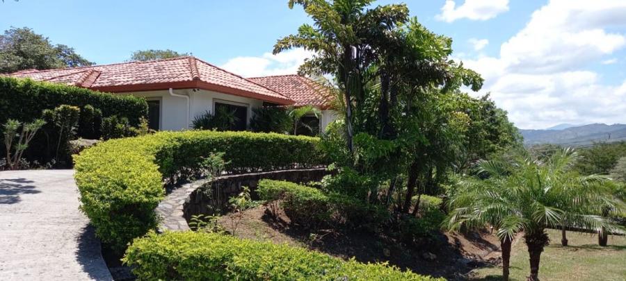 Foto Casa en Venta en Gucima, Alajuela - U$D 480.000 - CAV72995 - BienesOnLine