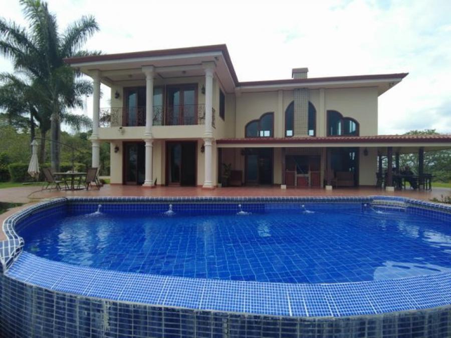 Foto Casa en Alquiler en Carrizal, Carrizal, Atenas, Alajuela - U$D 4.300 - CAA61132 - BienesOnLine