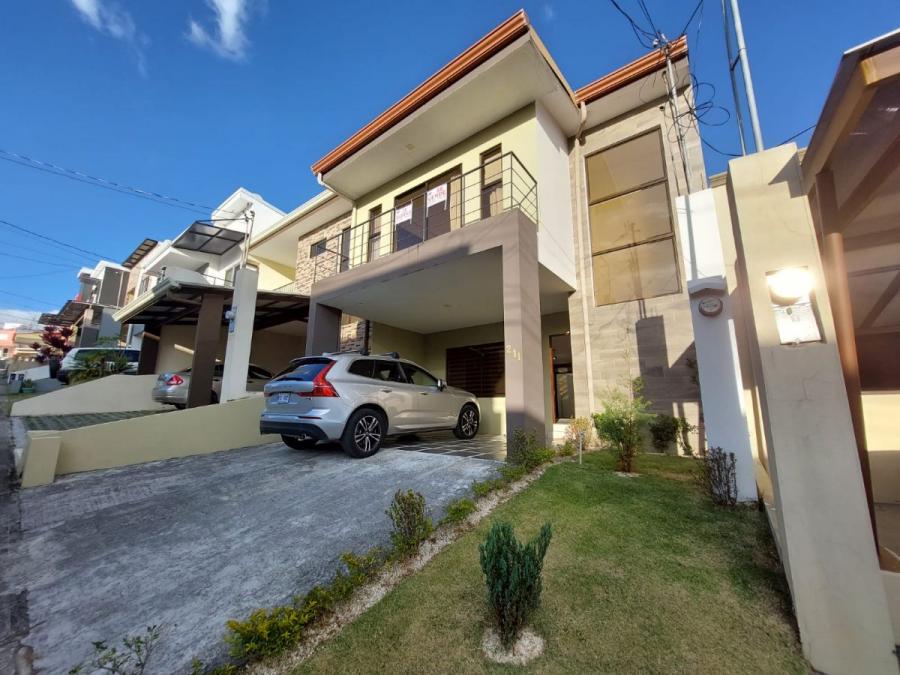 Foto Casa en Alquiler en ulloa, Condominio Terrafe, Heredia - U$D 1.350 - CAA69834 - BienesOnLine