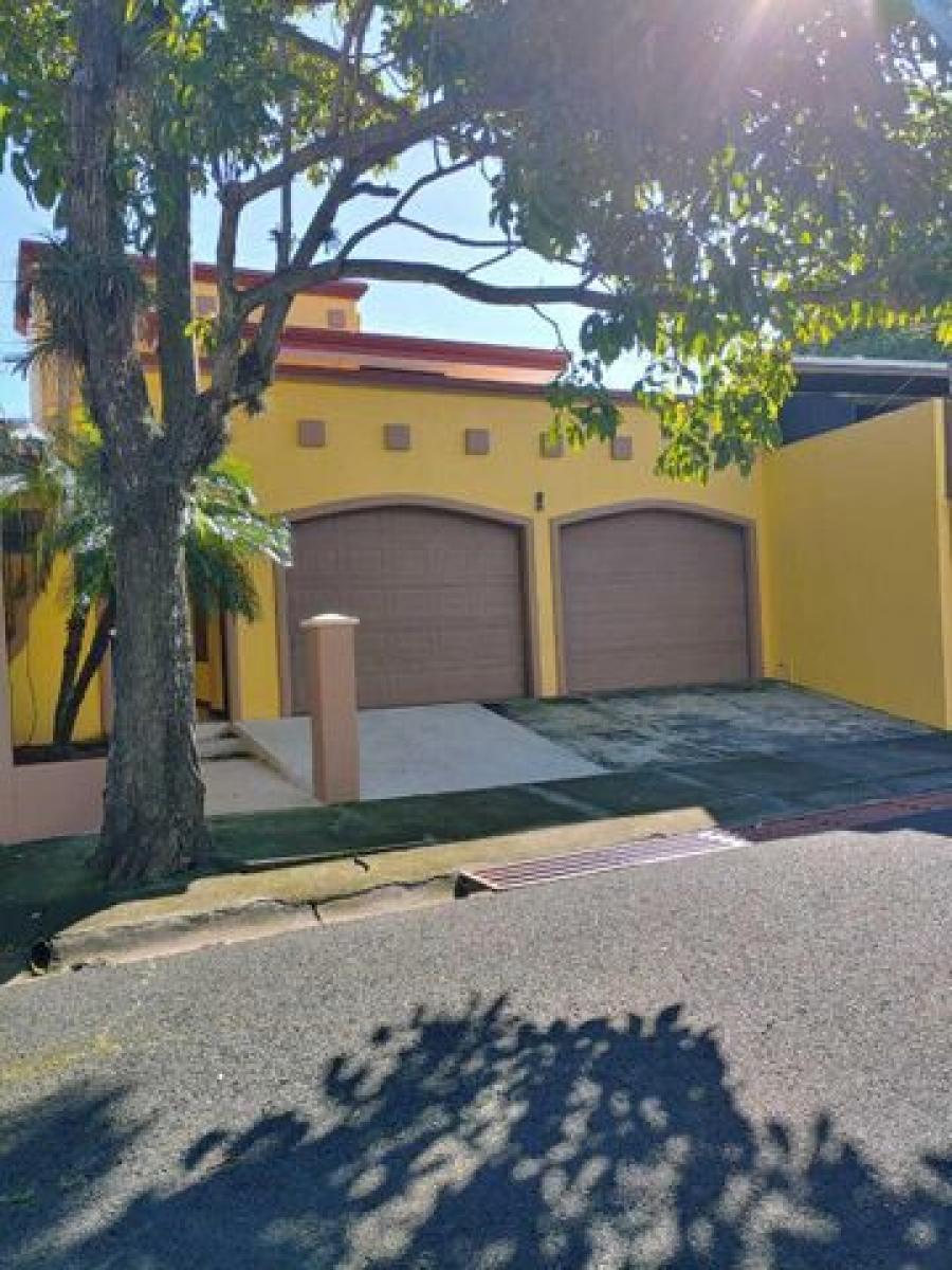 Foto Casa en Alquiler en Beln, Heredia - U$D 2.000 - CAA65030 - BienesOnLine