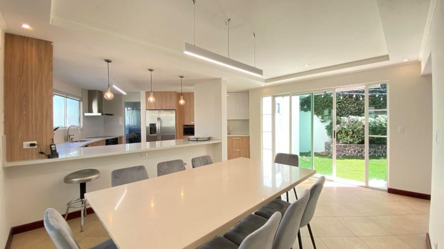 Home in Metric Way