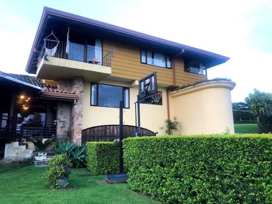 Home in Metric Way