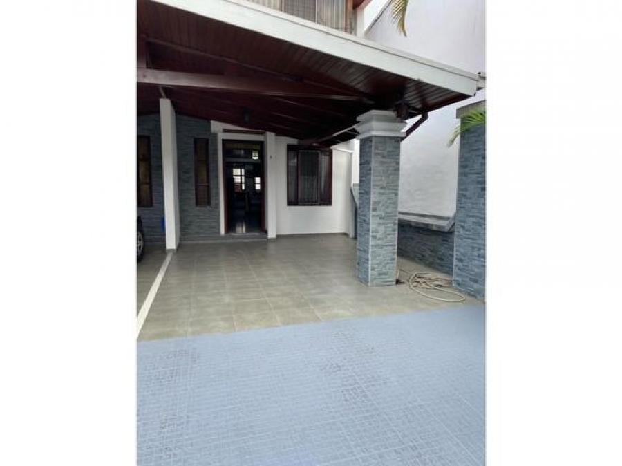 Home in Metric Way