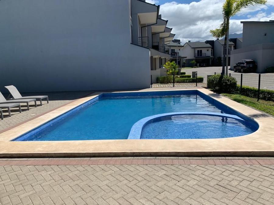 Foto Casa en Alquiler en Escaz, San Jos - U$D 1.700 - CAA38464 - BienesOnLine