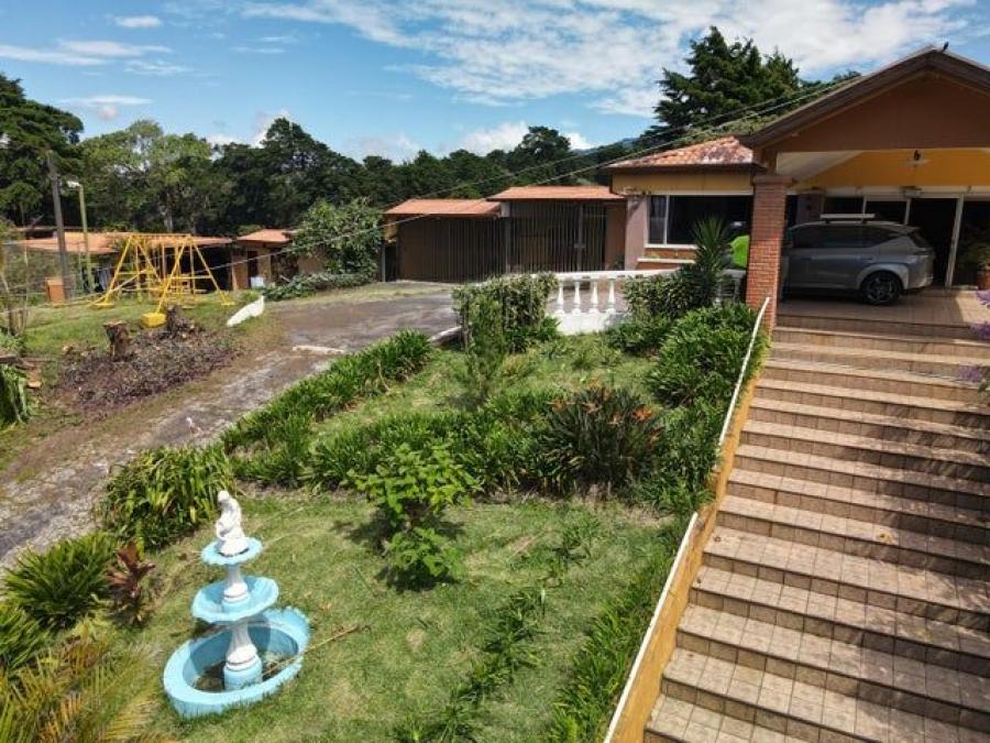 Foto Casa en Alquiler en Residencial el Castillo, Los ngeles de San Rafael, Heredia - U$D 3.000 - CAA83486 - BienesOnLine