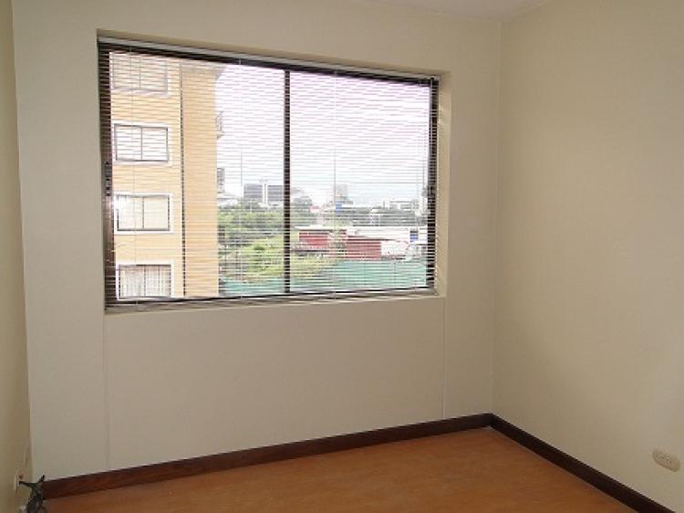 Foto Apartamento en Alquiler en Uruca, San Jos - U$D 800 - APA3216 - BienesOnLine