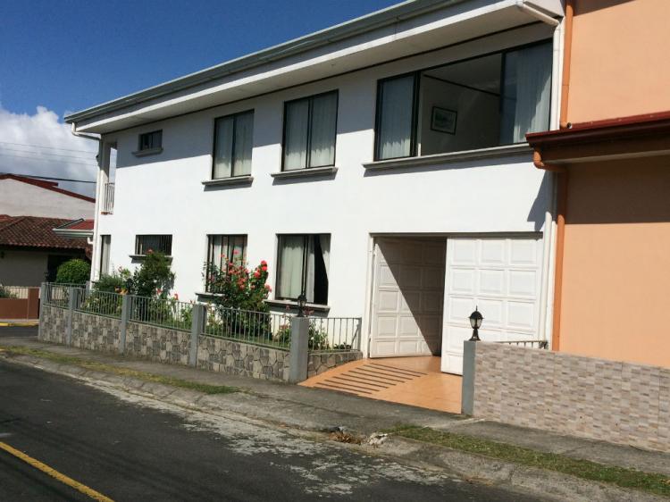 Foto Casa en Venta en Vargas Araya, Montes de Oca, San Jos - U$D 350.000 - CAV4669 - BienesOnLine