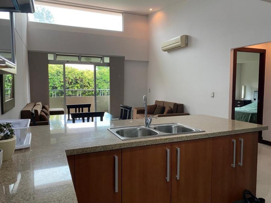 Foto Apartamento en Alquiler en Guachipeln., Escaz, San Jos - U$D 1.000 - APA51718 - BienesOnLine