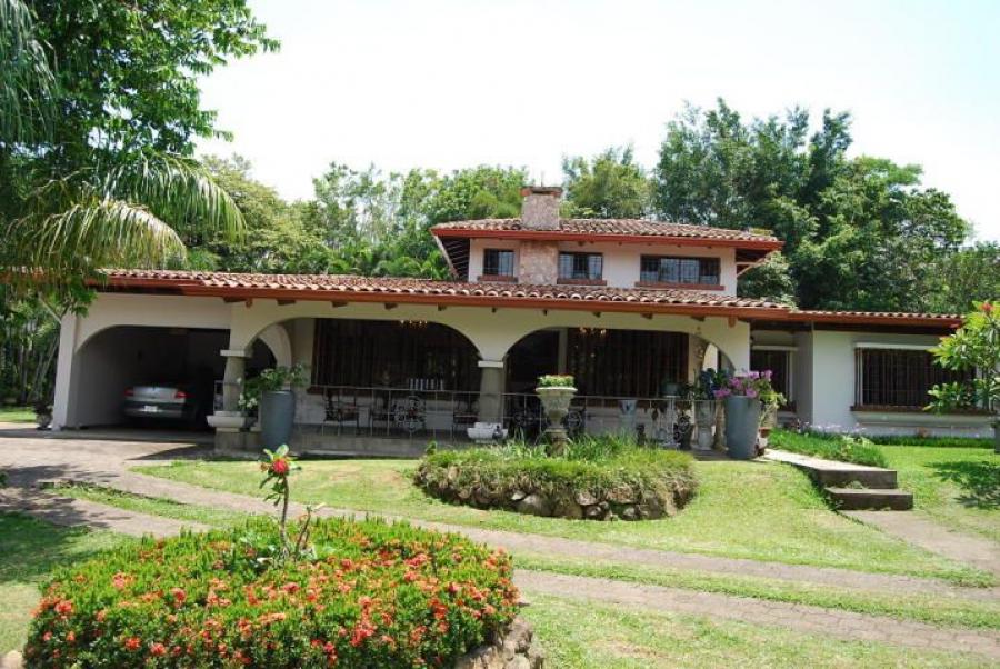 Foto Casa en Venta en Garita, Alajuela, Alajuela - U$D 1.350.000 - CAV52779 - BienesOnLine