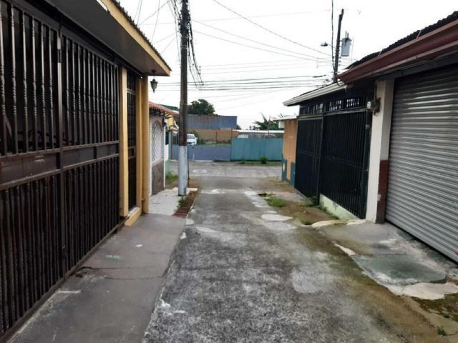 Home in Metric Way