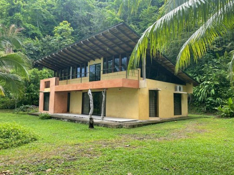 Foto Casa en Venta en Playa Pogeres, Garabito, Puntarenas - U$D 100.000 - CAV62662 - BienesOnLine