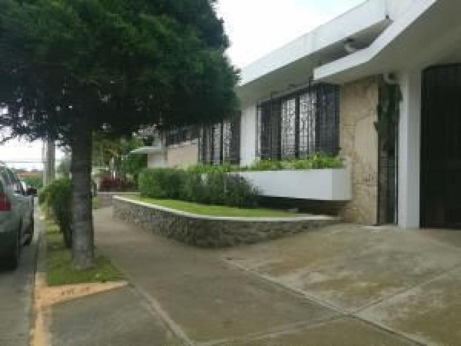 Foto Casa en Venta en Rohrmoser, San Jos - U$D 400.000 - CAV25234 - BienesOnLine