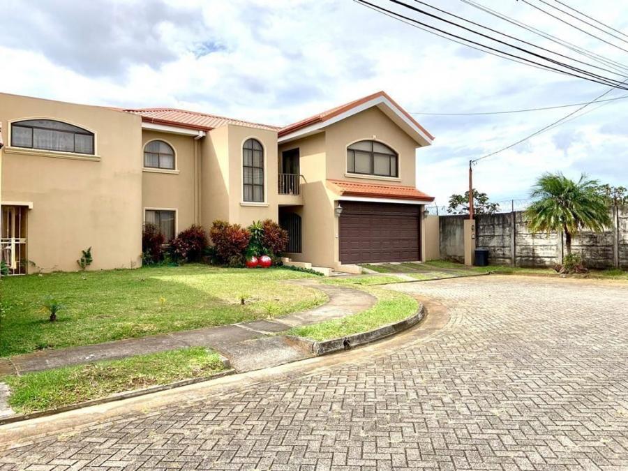 Foto Casa en Venta en Santo Domingo, Heredia - U$D 299.500 - CAV58920 - BienesOnLine