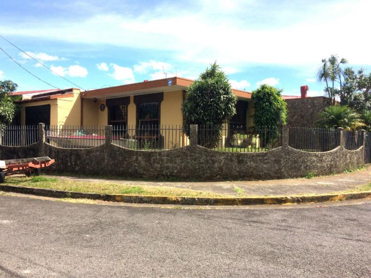 Foto Casa en Venta en cerca de la casa del expresidente jose figueres, Curridabat, San Jos - U$D 260.000 - CAV4702 - BienesOnLine
