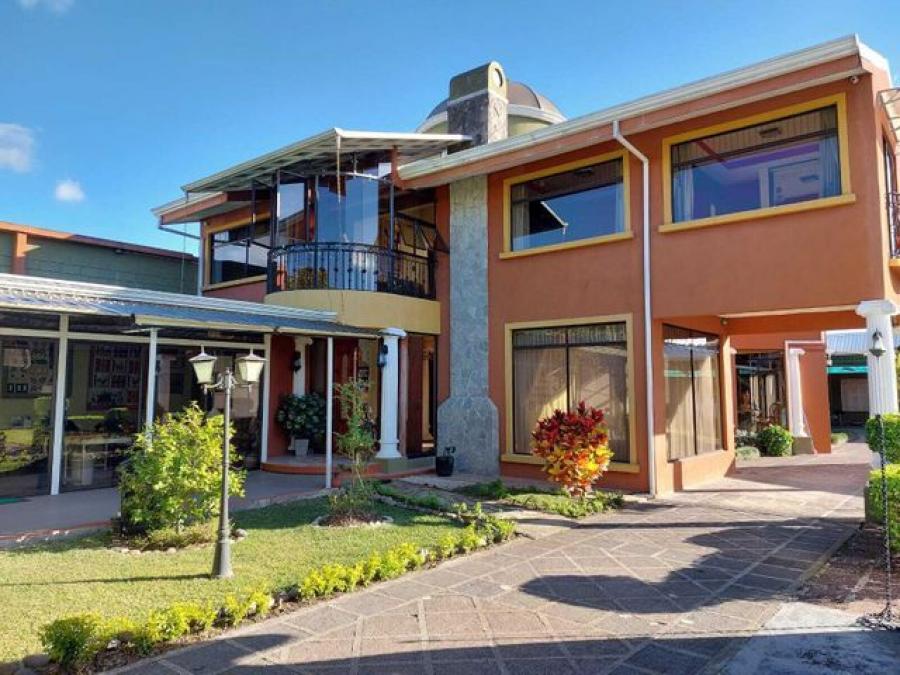Foto Casa en Venta en San Rafael, Oreamuno, Cartago - U$D 550.000 - CAV61400 - BienesOnLine
