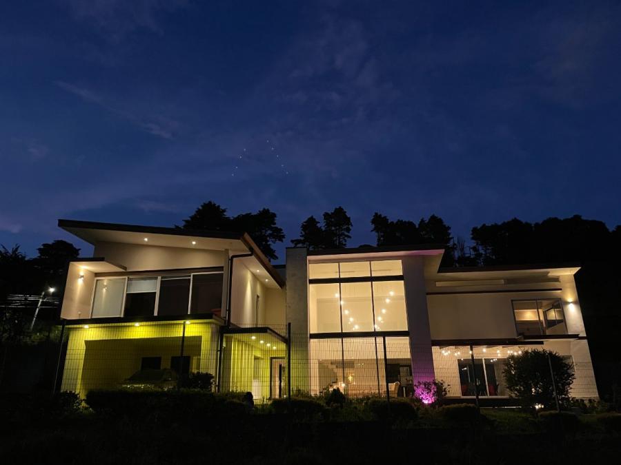 Home in Metric Way