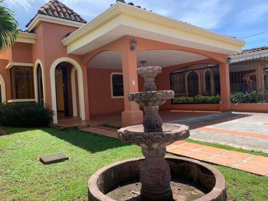 Foto Casa en Venta en San Joaqun de Flores, San Joaqun, Heredia - U$D 185.000 - CAV28743 - BienesOnLine