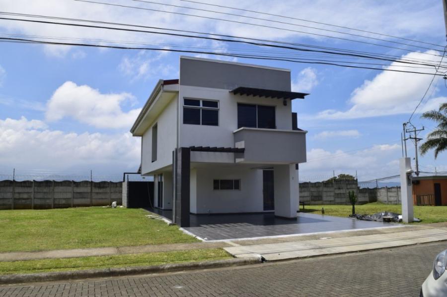 Foto Casa en Venta en Gucima, Alajuela - U$D 180.000 - CAV36384 - BienesOnLine