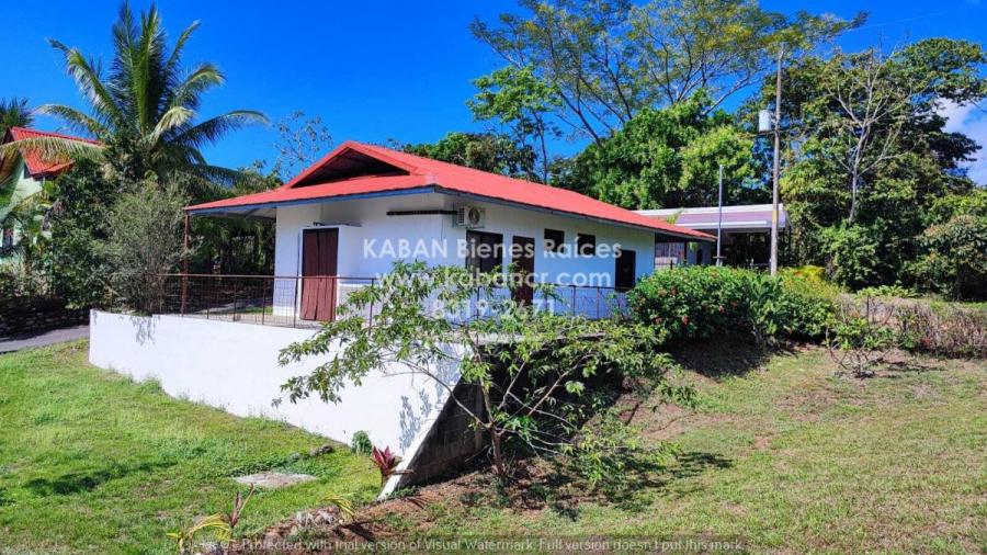 Foto Casa en Venta en Parrita, Parrita, Puntarenas - U$D 121.000 - CAV90411 - BienesOnLine