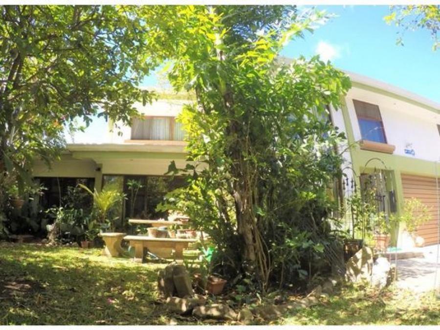 Foto Casa en Venta en Escaz, San Jos - U$D 400.000 - CAV91337 - BienesOnLine