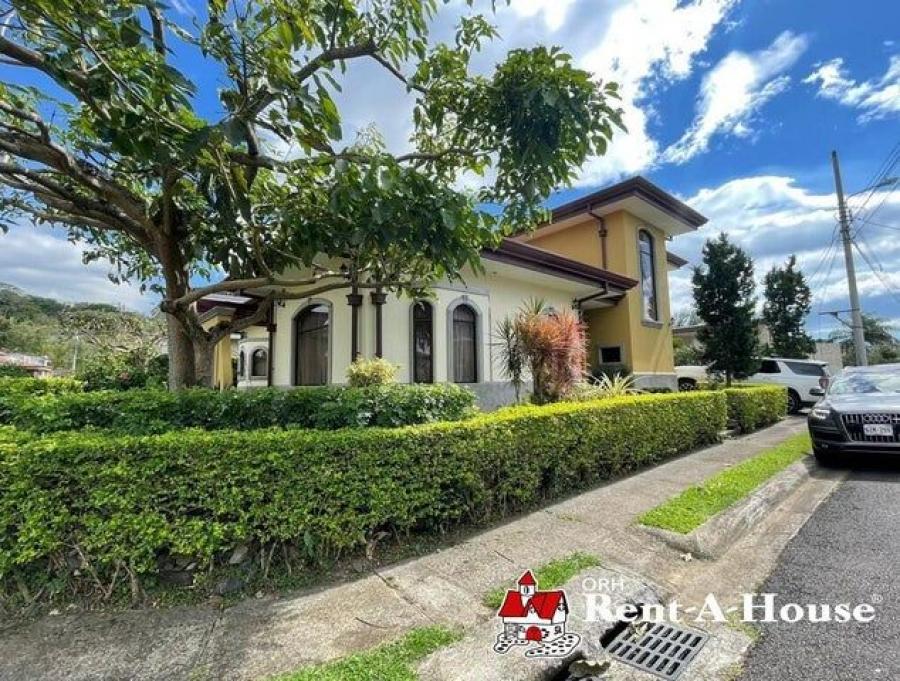 Foto Casa en Venta en Alajuela, Alajuela - U$D 385.000 - CAV85157 - BienesOnLine