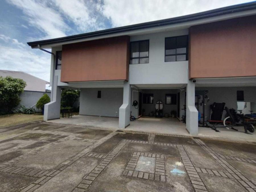 Foto Casa en Venta en Barva, Heredia - U$D 400.000 - CAV119442 - BienesOnLine