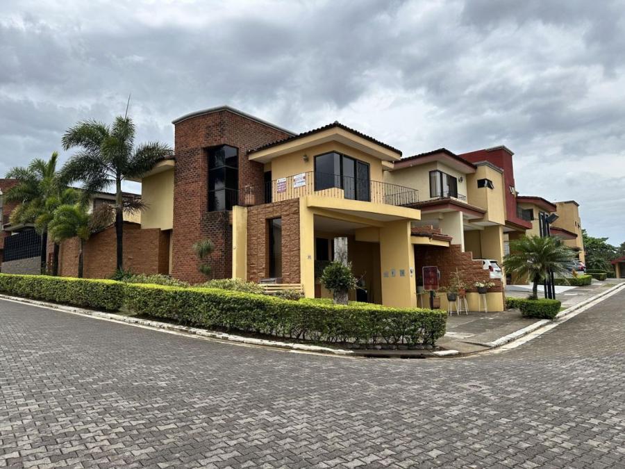 Foto Casa en Venta en Belén, Heredia - U$D 430.000 - CAV119486 - BienesOnLine