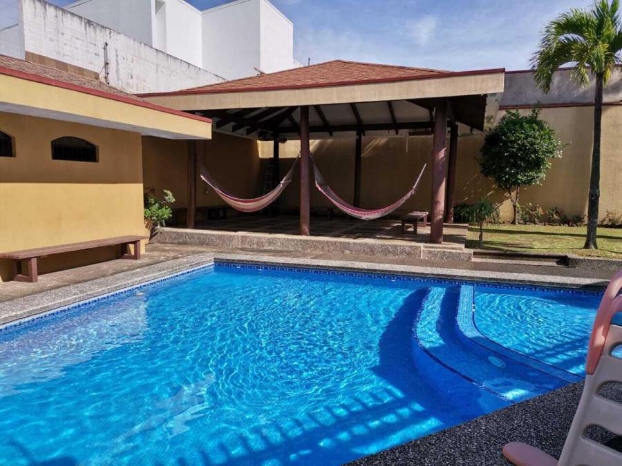 Foto Casa en Venta en Ulloa, Heredia, Heredia - U$D 285.000 - CAV94629 - BienesOnLine
