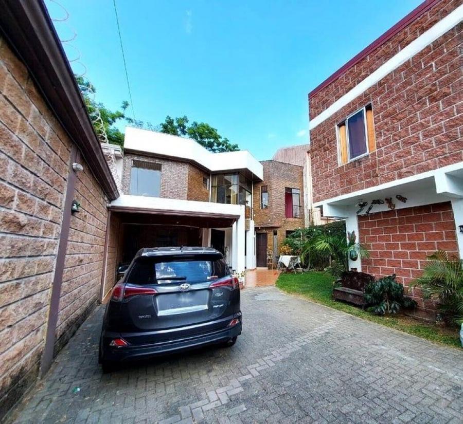 Foto Casa en Venta en Curridabat, San Jos - U$D 325.000 - CAV93638 - BienesOnLine