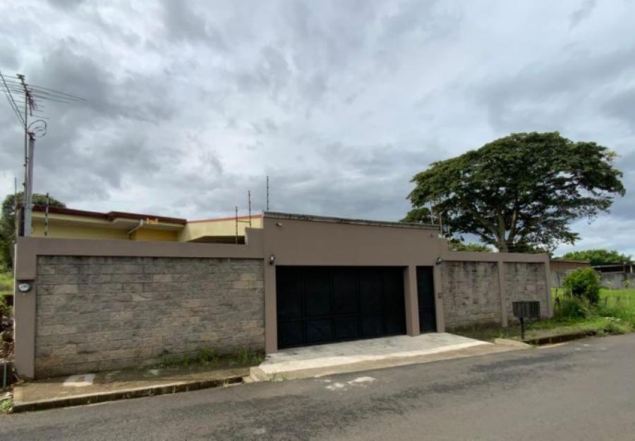Foto Casa en Venta en Desamparados, Alajuela - U$D 335.000 - CAV53806 - BienesOnLine