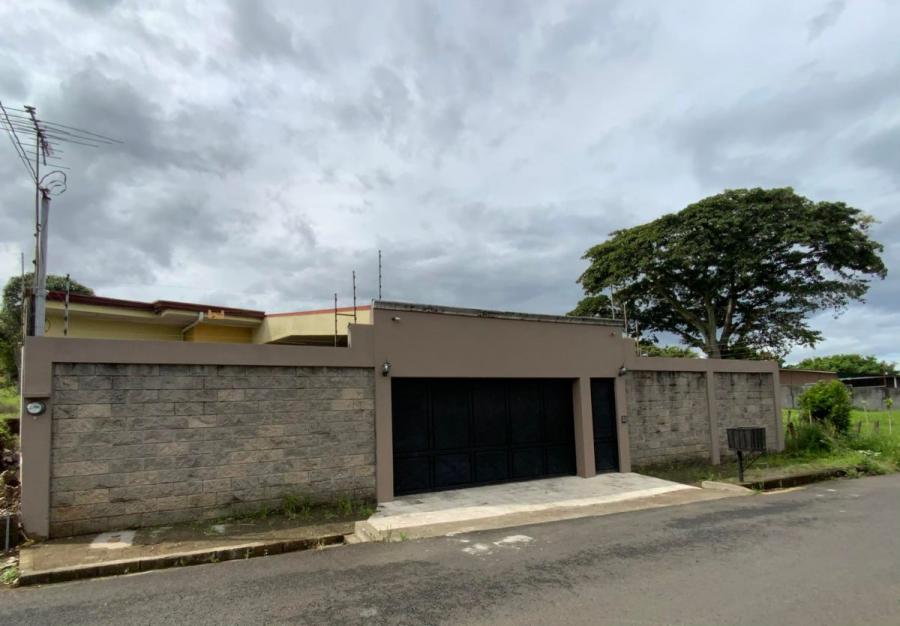 Foto Casa en Venta en Desamparados, Alajuela - U$D 335.000 - CAV70961 - BienesOnLine