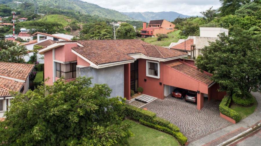 Foto Casa en Venta en Escaz, San Jos - U$D 695.000 - CAV68300 - BienesOnLine