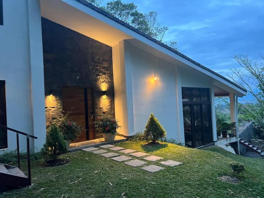 Foto Casa en Venta en Escaz, San Jos - U$D 695.000 - CAV70802 - BienesOnLine