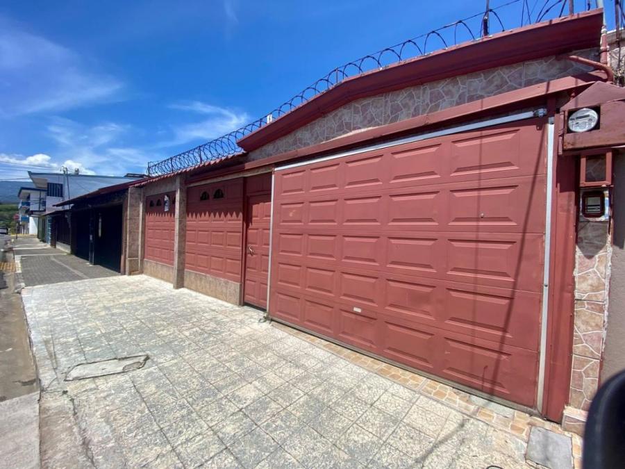 Casa en Venta en Heredia