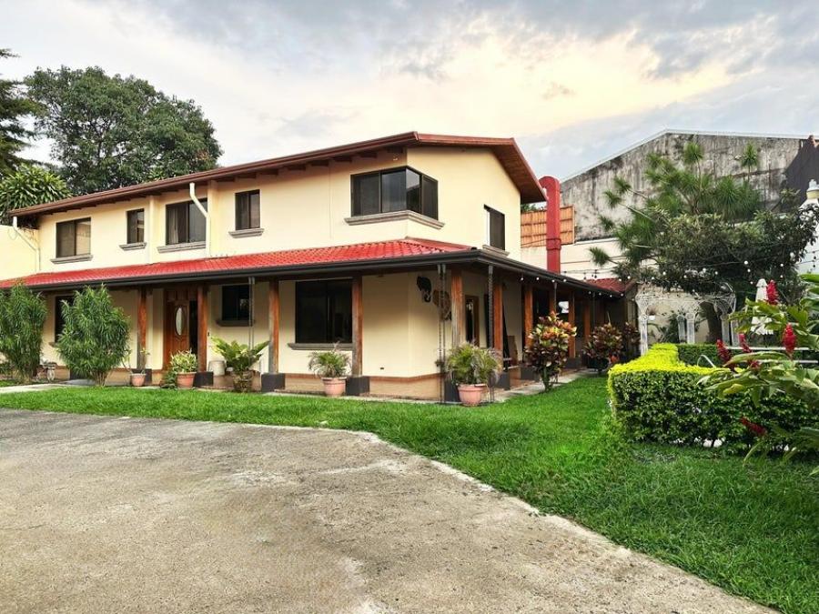 Foto Casa en Venta en Heredia, Heredia - U$D 680.000 - CAV119693 - BienesOnLine