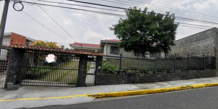 Foto Casa en Venta en Heredia, Heredia - U$D 850.000 - CAV93324 - BienesOnLine