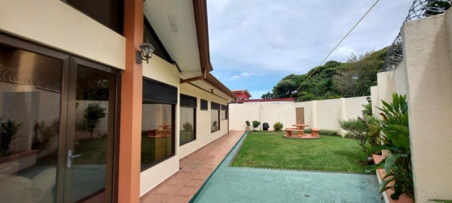Foto Casa en Venta en Tres Ros, La Unin, Cartago - U$D 200.000 - CAV36742 - BienesOnLine