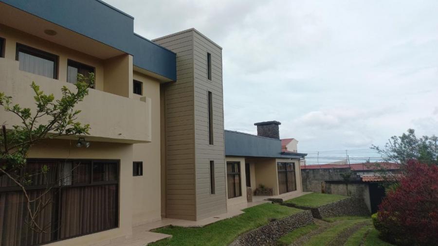 Home in Metric Way